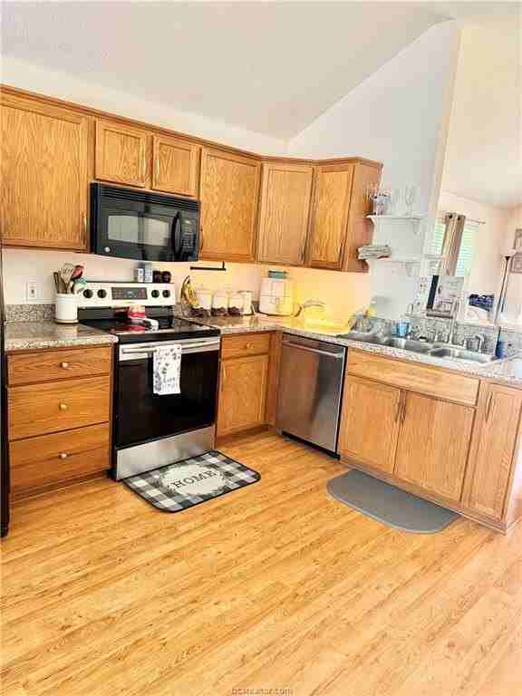 1029 Fallbrook Loop - Photo 7 of 23