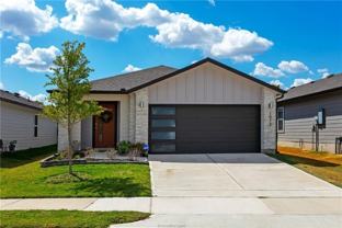 1012 Amistad Loop - Photo 1 of 1