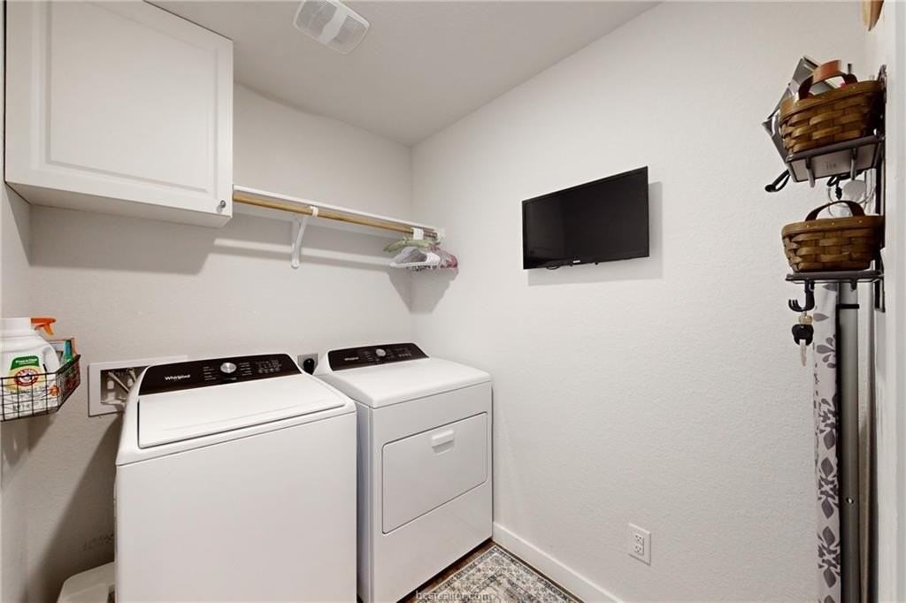 1012 Amistad Loop - Photo 4 of 26