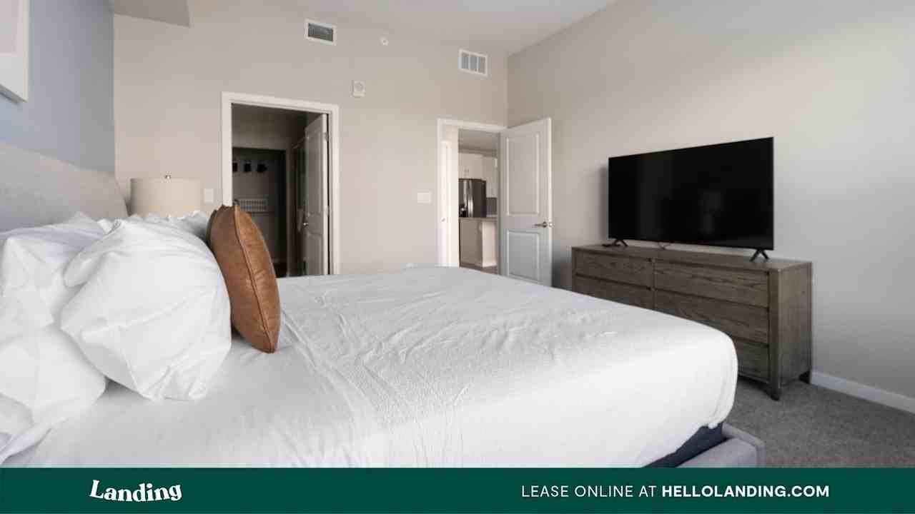 3561 Imperial Crossing Dr - Photo 4 of 50