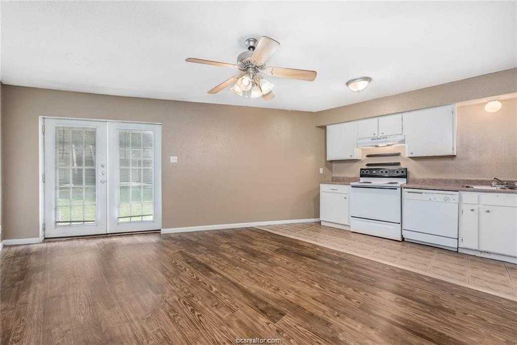 3900 Old College Rd #30 - Photo 2 of 12
