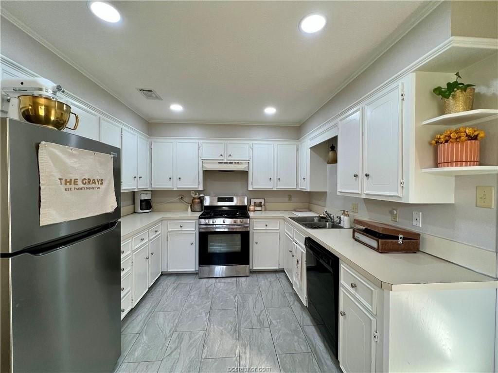 3304 Bahia Dr - Photo 5 of 14