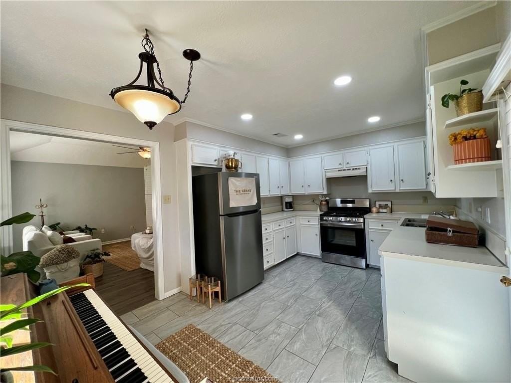 3304 Bahia Dr - Photo 6 of 14