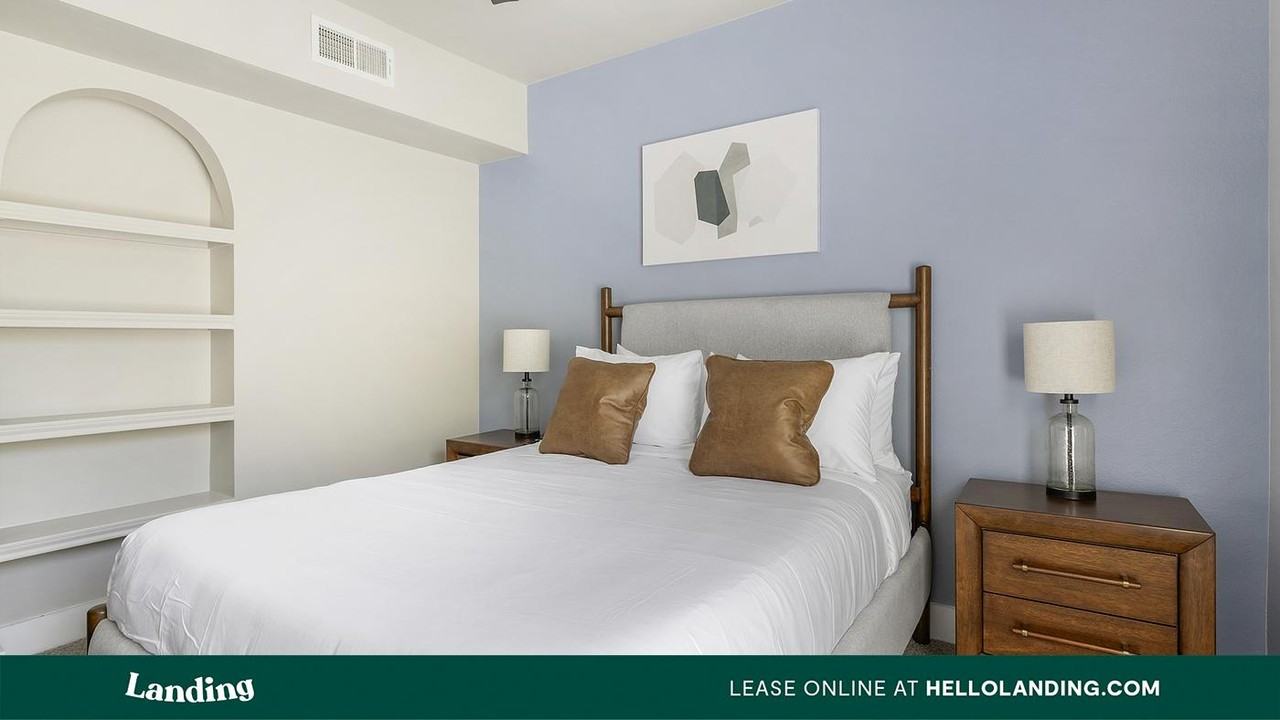 5350 Bryant Irvin Road - Photo 3 of 50