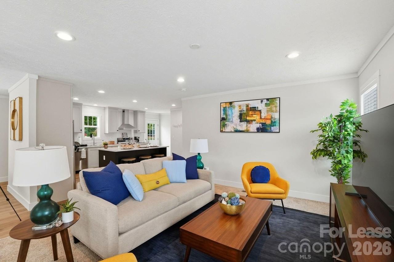 2102 24th St Ne #29 - Photo 4 of 16