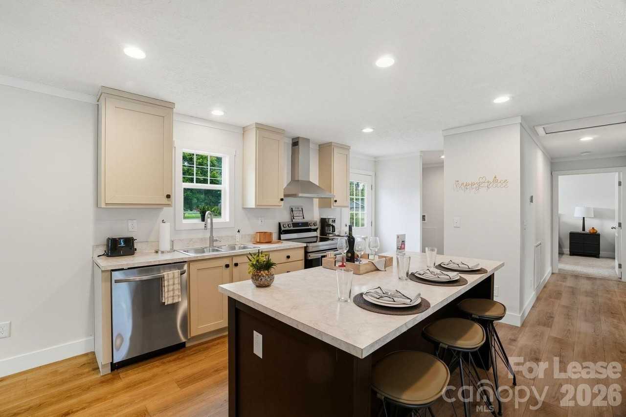 2102 24th St Ne #29 - Photo 5 of 16