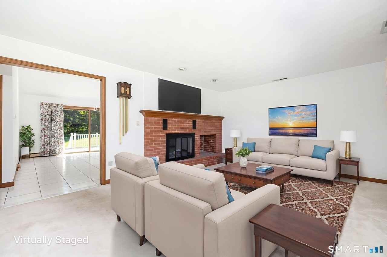 428 Maple St - Photo 7 of 32