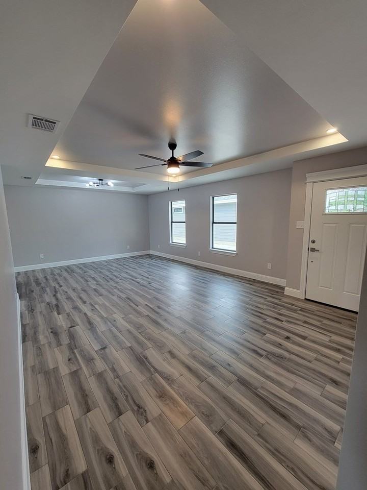 620 Calle Barbara - Photo 2 of 13
