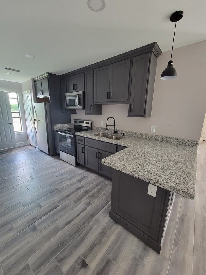 620 Calle Barbara - Photo 5 of 13