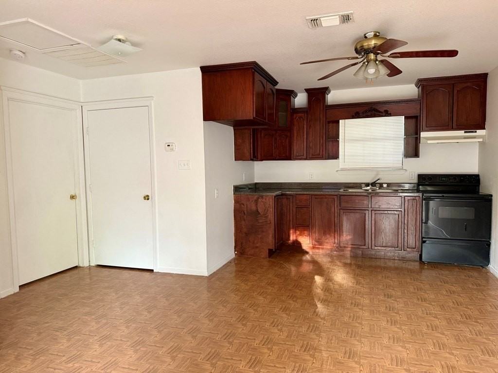 1527 Las Quintas Blvd - Photo 4 of 12