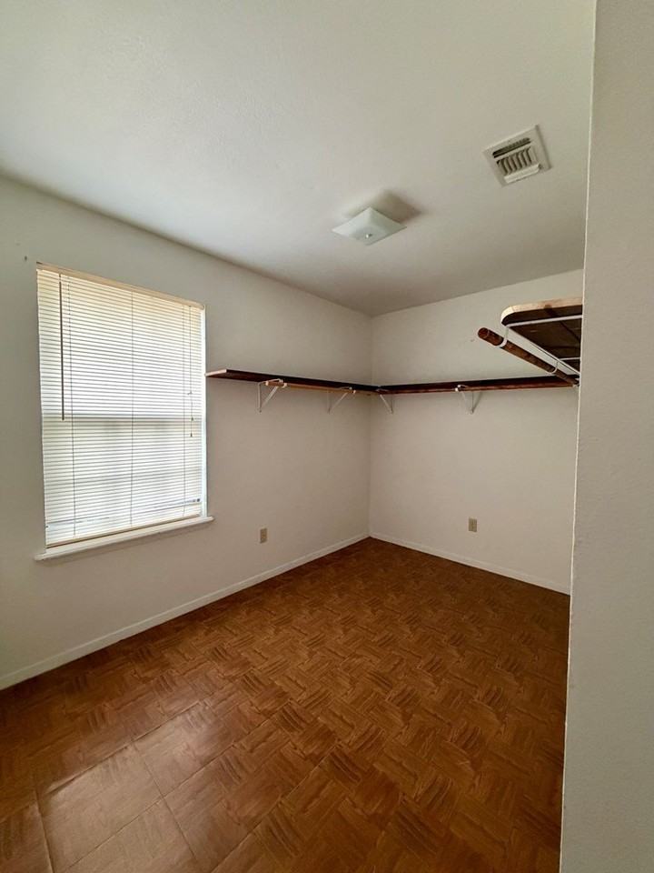 1527 Las Quintas Blvd - Photo 6 of 12