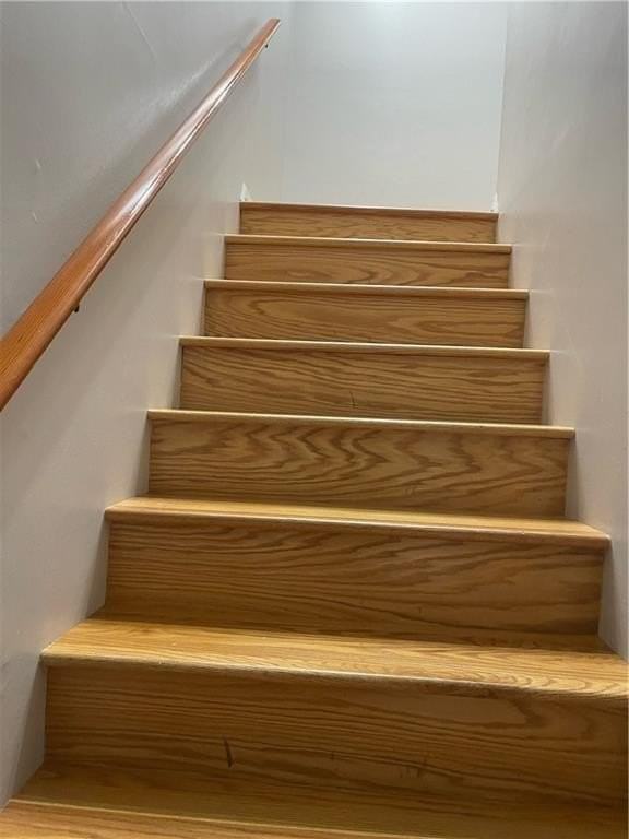 407 Northdale Ct - Photo 4 of 11