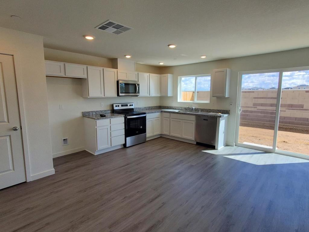 2057 Shady Tree Cir - Photo 5 of 13