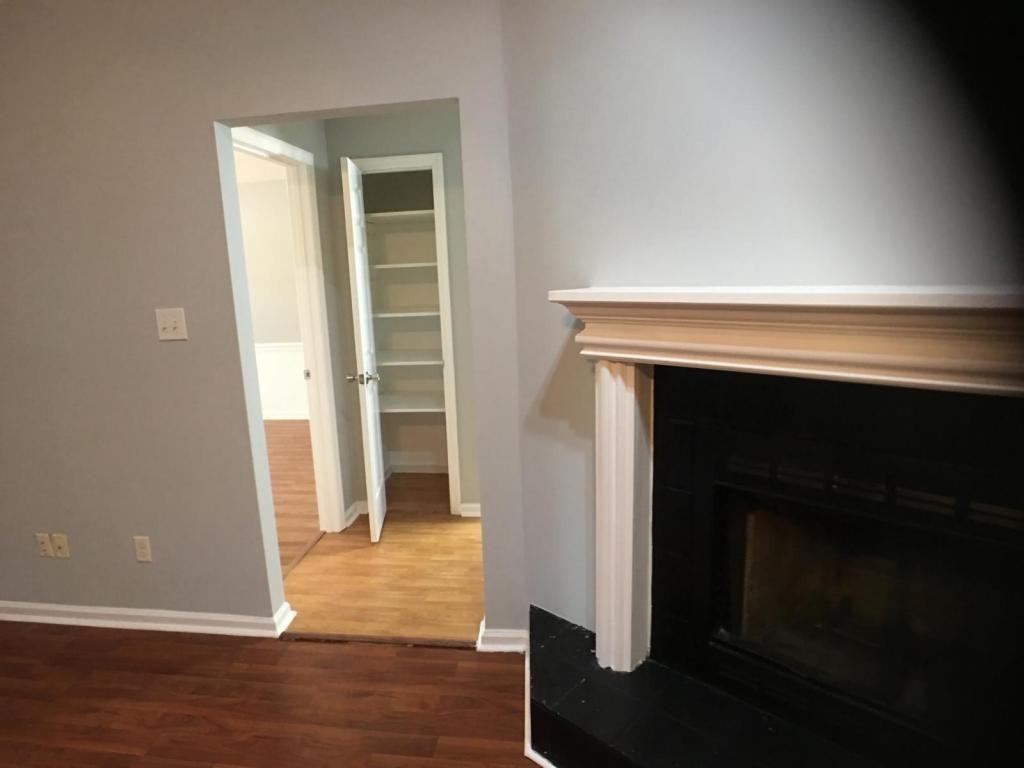 105 Northeast Dr - Photo 6 of 38