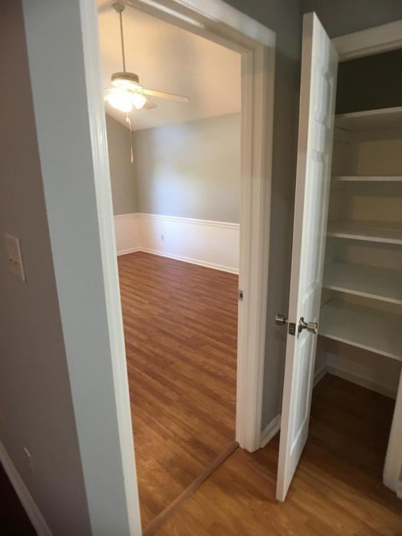 105 Northeast Dr - Photo 7 of 38