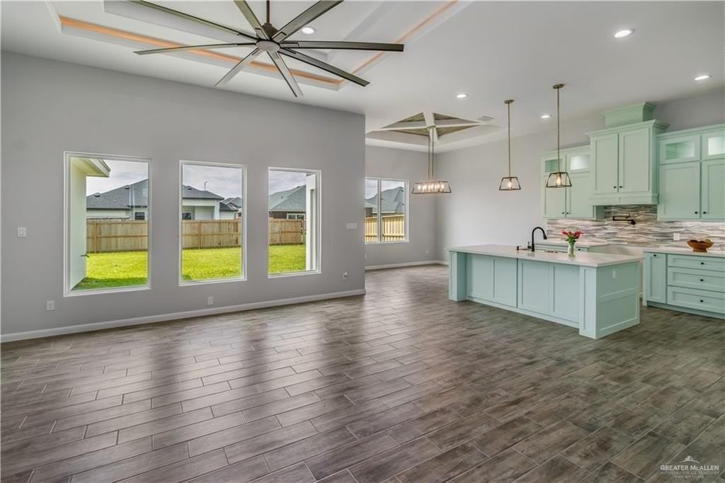 1009 Magnolia St - Photo 2 of 13