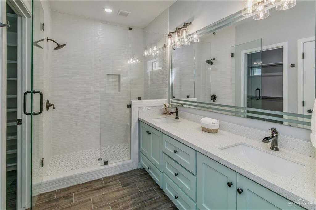 1009 Magnolia St - Photo 7 of 13