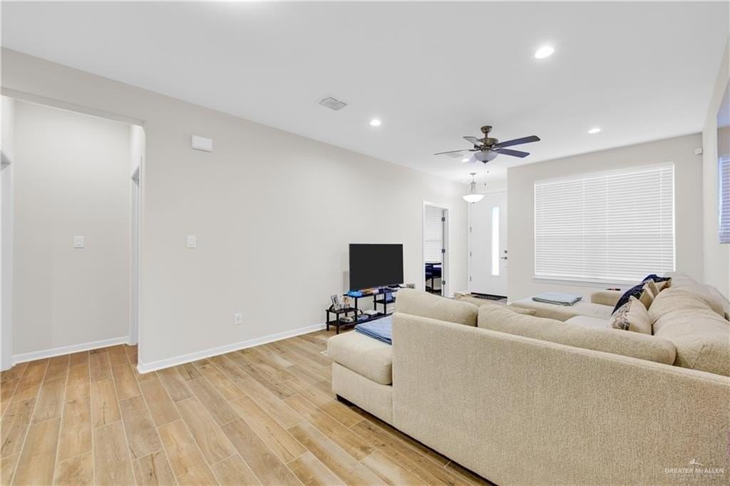 1409 Xavier Ave - Photo 7 of 25