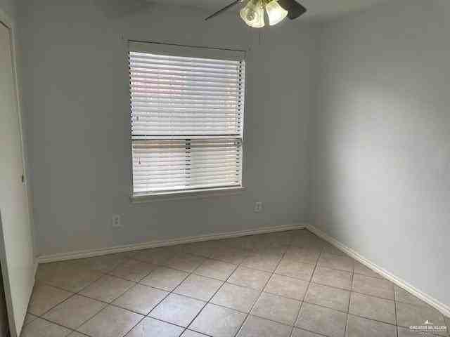 2432 W Iris Ave - Photo 5 of 16