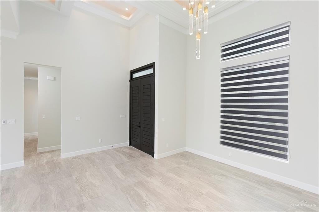 9806 N 24th Ln - Photo 4 of 37