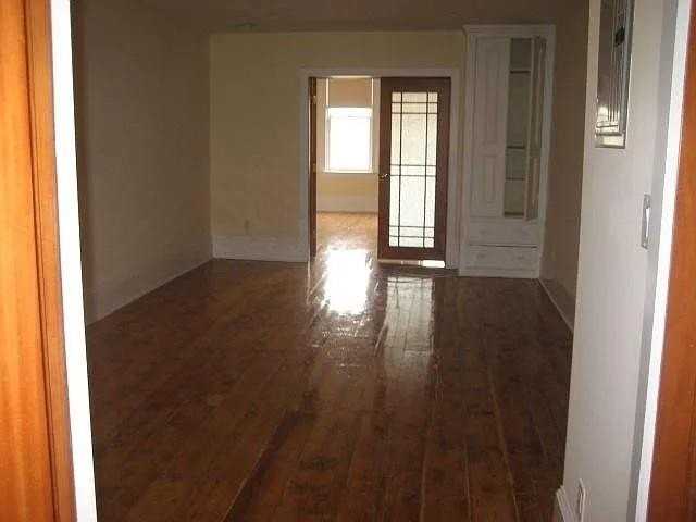 253 5th St #4 - Photo 3 of 8