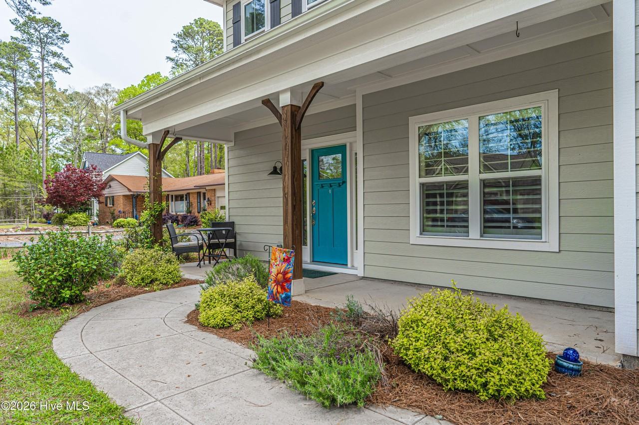 14 Fairway Dr - Photo 4 of 41