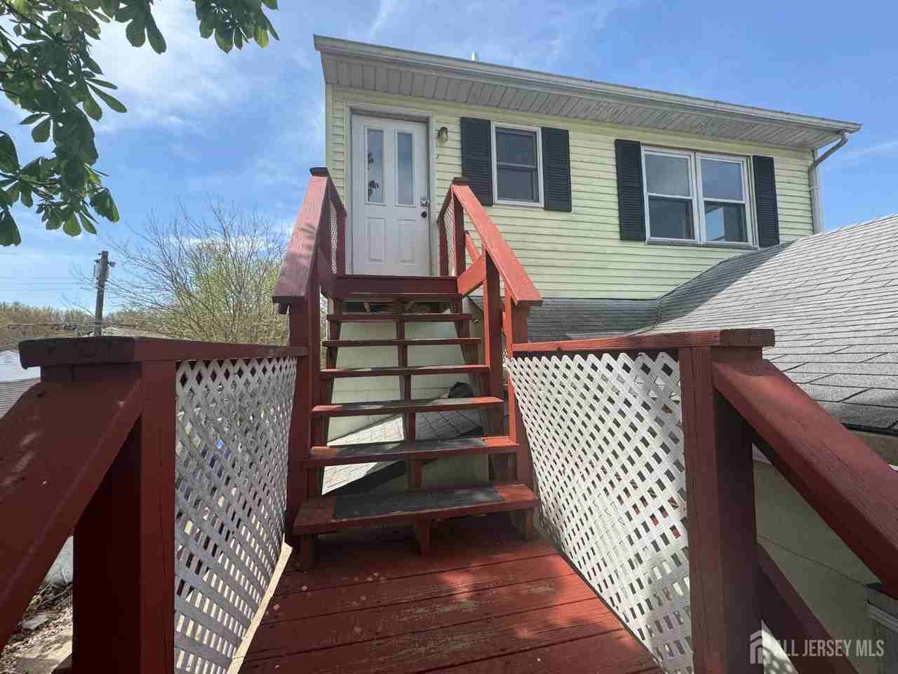 9 Scott Ave - Photo 3 of 13