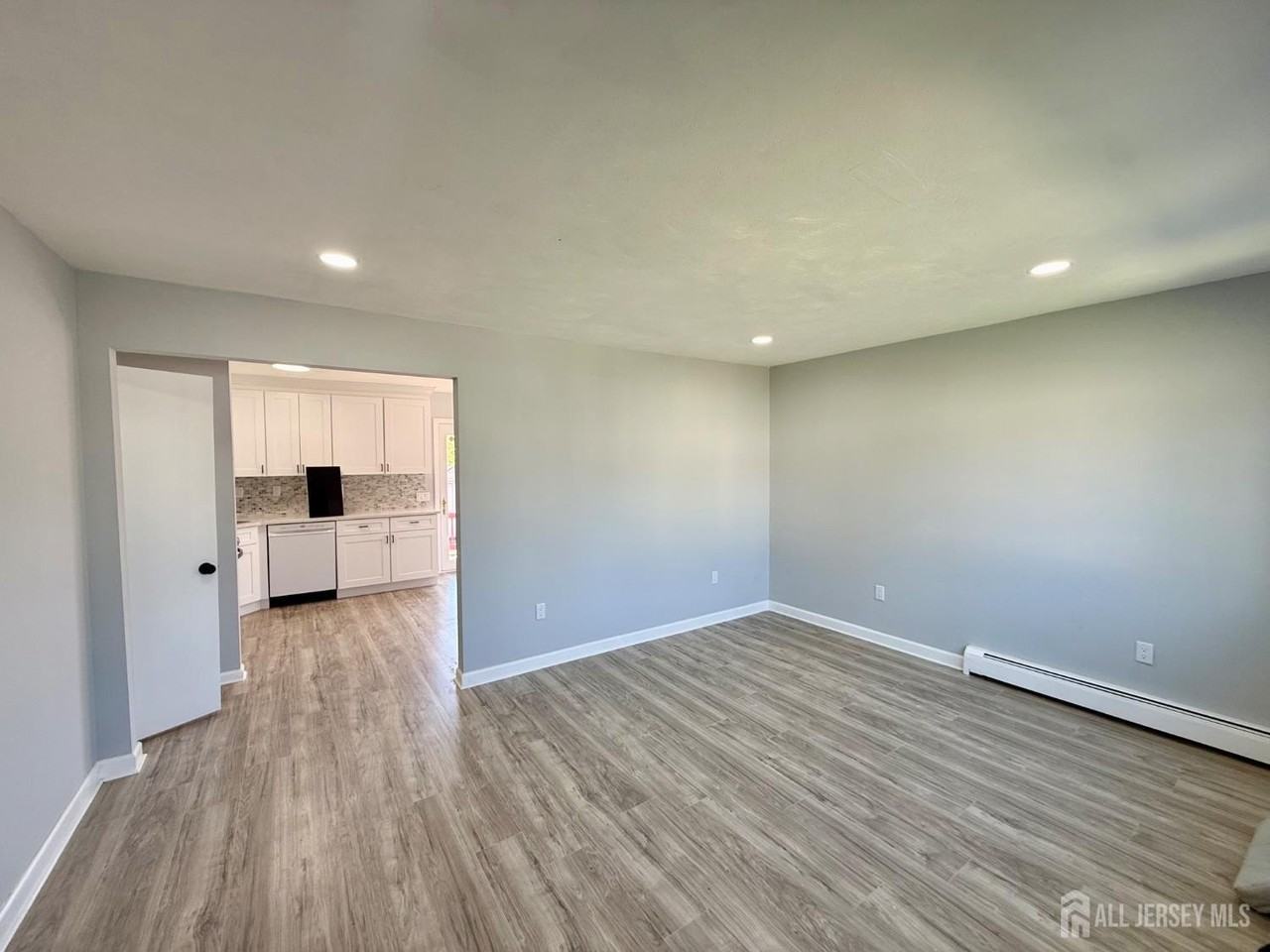 35 Fiat Ave - Photo 2 of 44