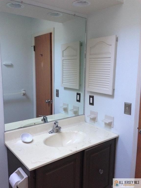 3304 Stonehedge Rd - Photo 6 of 8