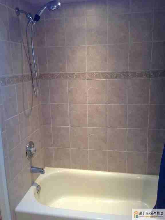 3304 Stonehedge Rd - Photo 7 of 8