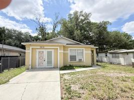 featured image of 2615 E Curtis St