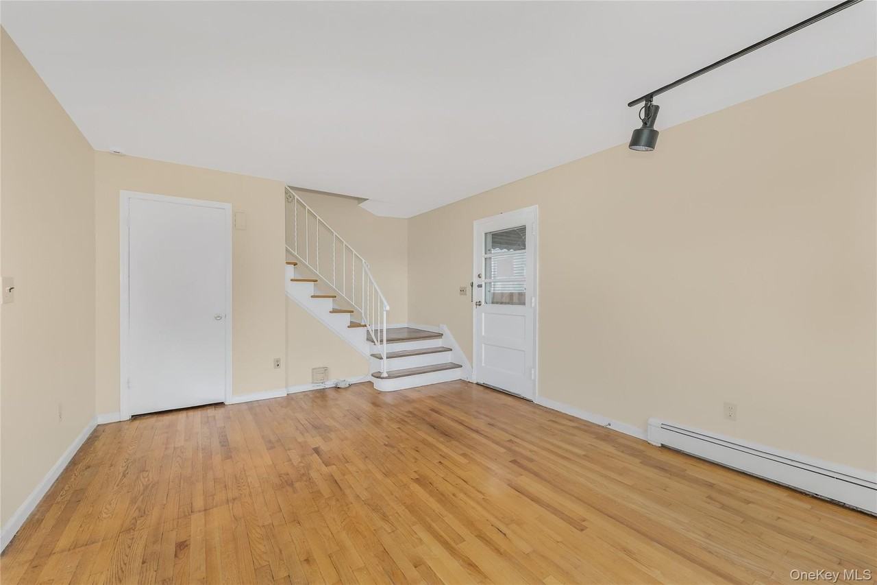 26 Fairview Ave - Photo 6 of 13