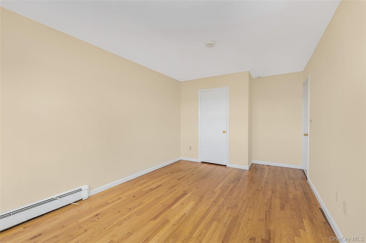 26 Fairview Ave - Photo 7 of 13