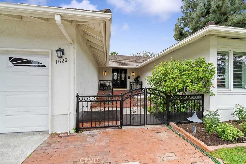 1622 Via Alegre - Photo 3 of 46