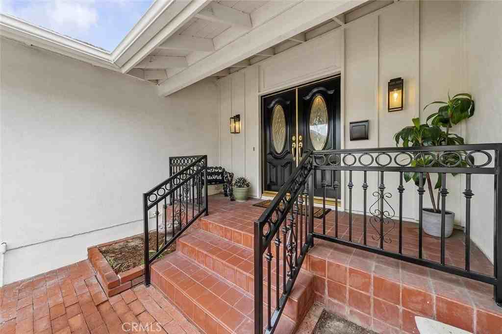 1622 Via Alegre - Photo 4 of 46