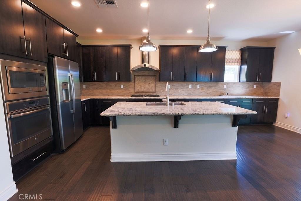 3294 Ledgewood Cir - Photo 2 of 50