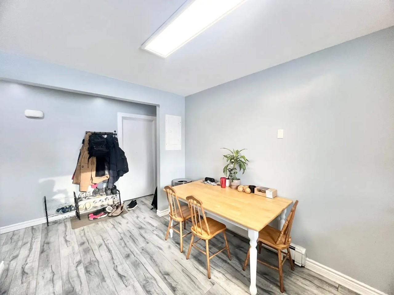 318 Erb Street West #3 - Photo 4 of 11