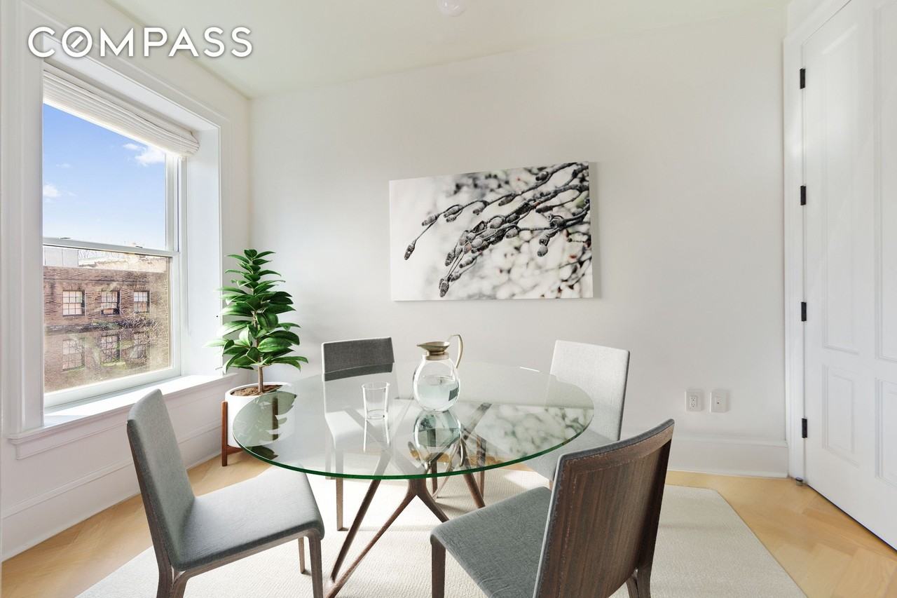 835 Carroll St #4 - Photo 3 of 15