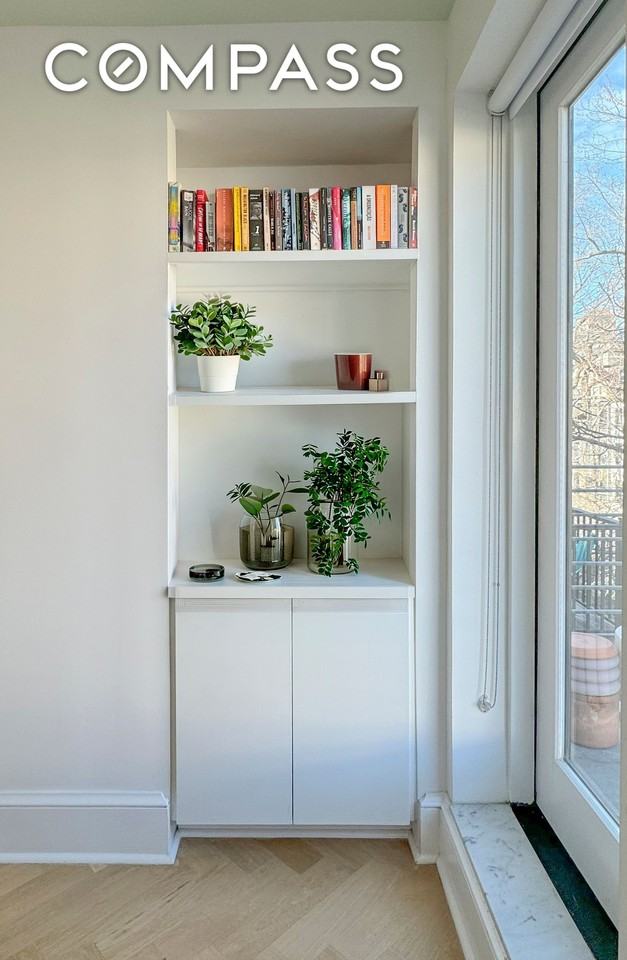 835 Carroll St #4 - Photo 5 of 15