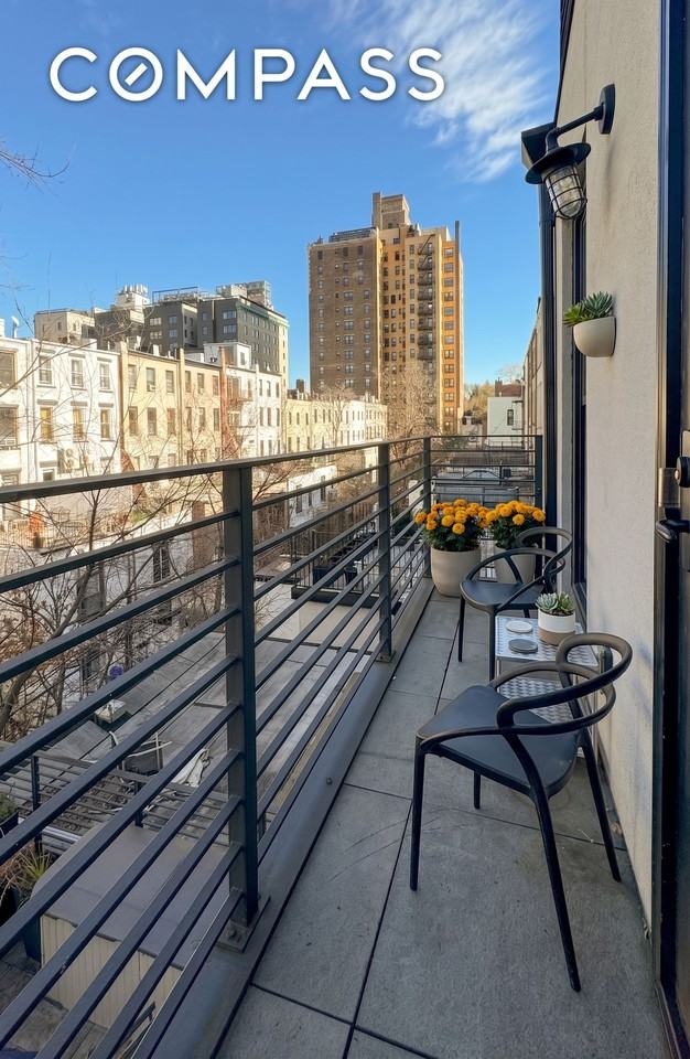 835 Carroll St #4 - Photo 6 of 15