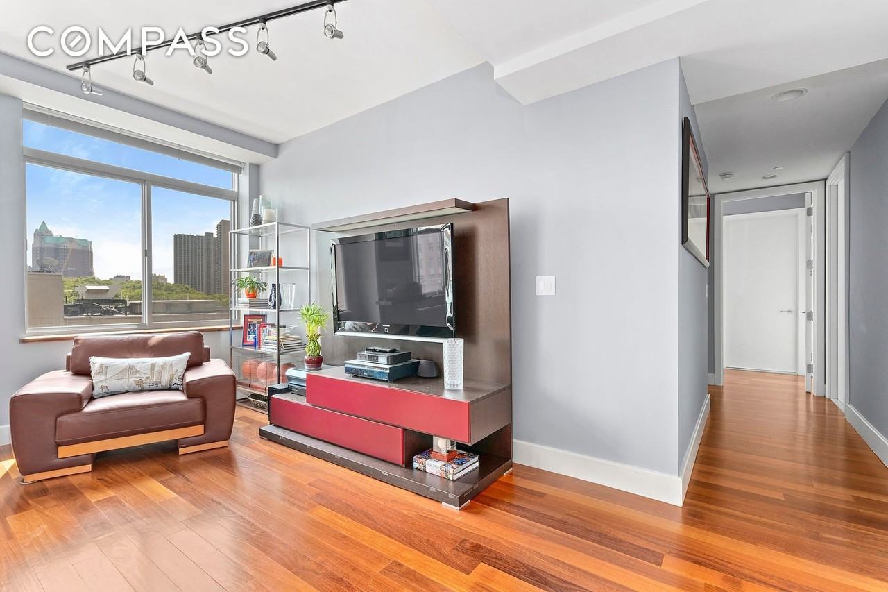 84 Front St #10C - Photo 3 of 10