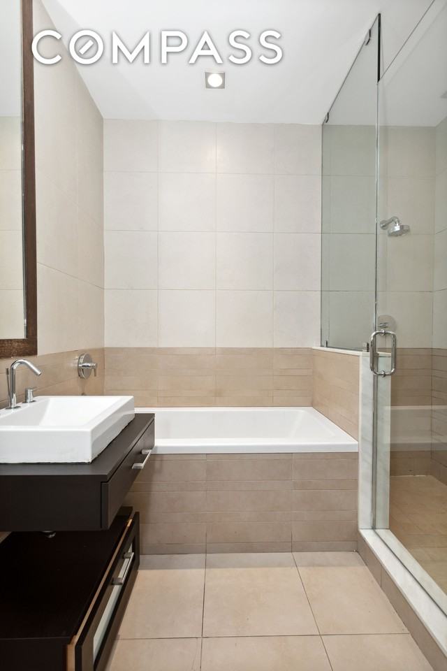 11 E 36th St #504 - Photo 7 of 11