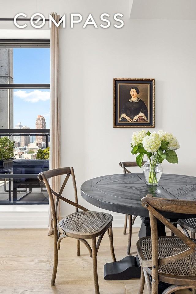 1333 Jackson Ave #9B - Photo 4 of 16