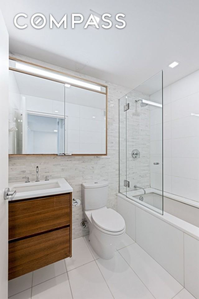301 W 53rd St #16J - Photo 5 of 6