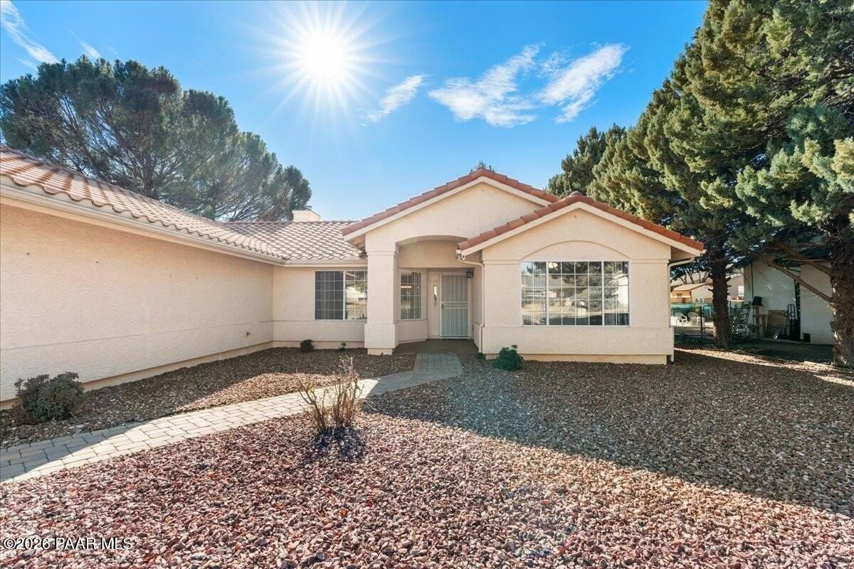 11055 E Lariat Ln - Photo 2 of 32