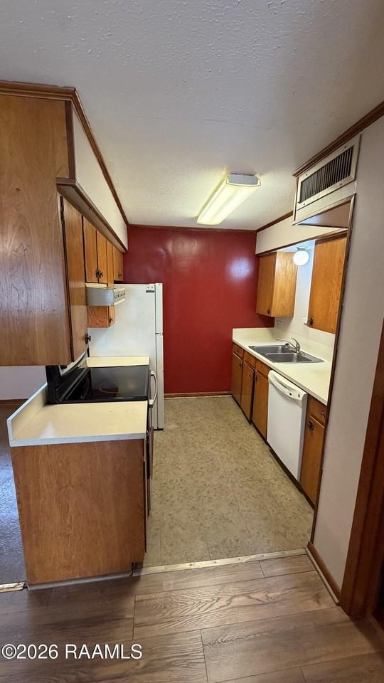 715 Harding St #5 - Photo 6 of 9