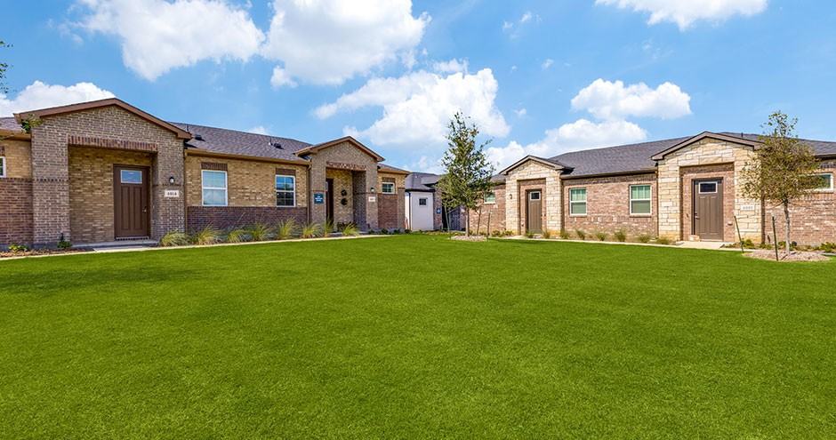 Cadia Grand Prairie Townhomes - Photo 3 of 27