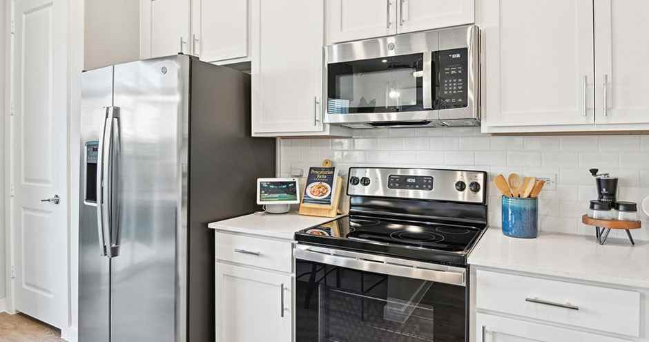 Cadia Grand Prairie Townhomes - Photo 6 of 27