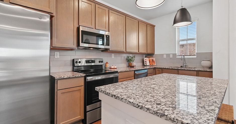 Canvas at Grand Prairie Townhomes - Photo 4 of 30