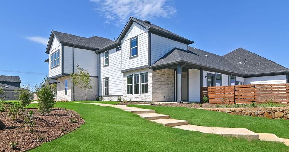 Canvas at Grand Prairie Townhomes - Photo 2 of 30